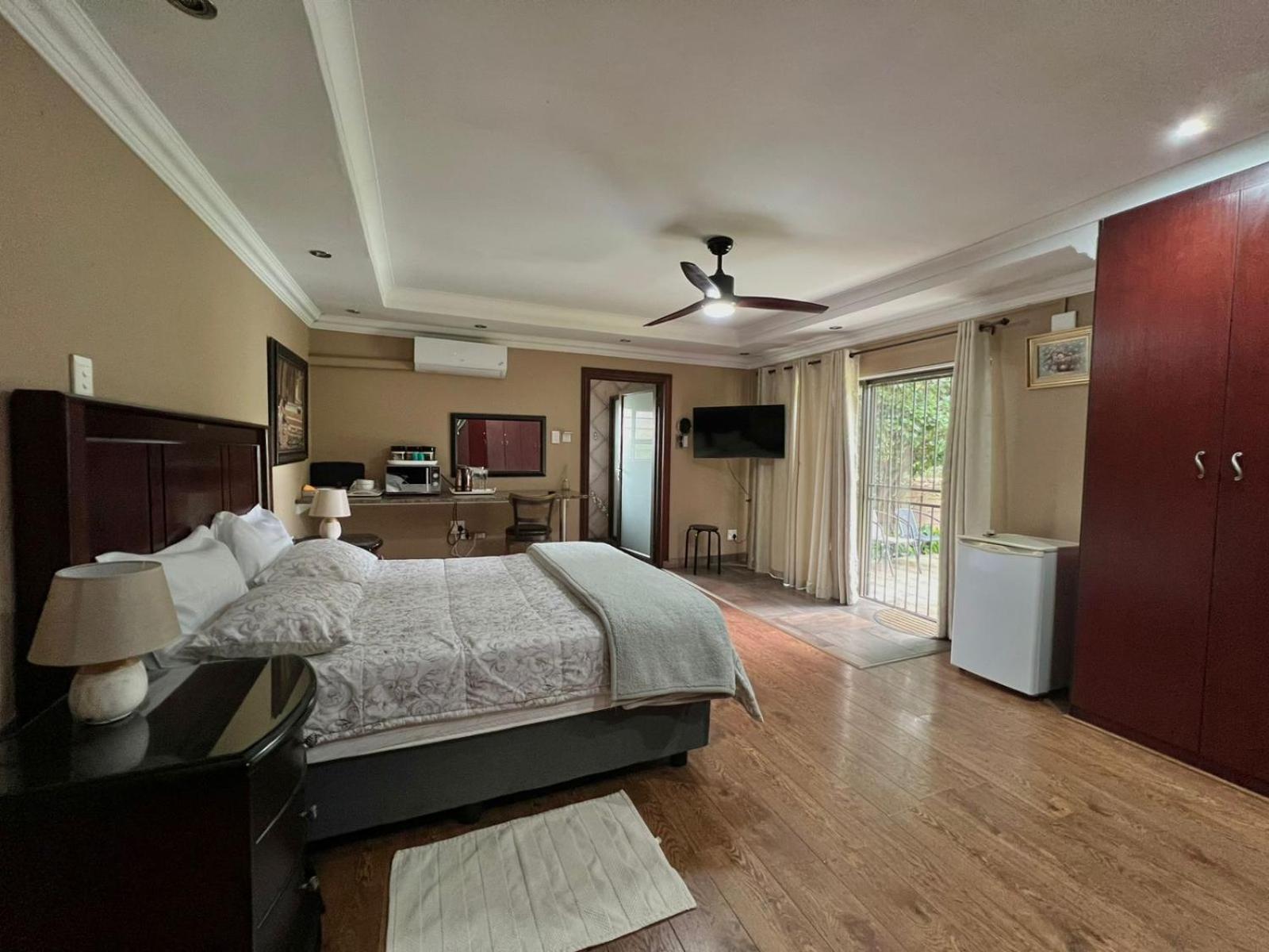 Spies Villa - Fast Wi-Fi, Netflix And Generator มิดเดิลเบิร์ก ภายนอก รูปภาพ